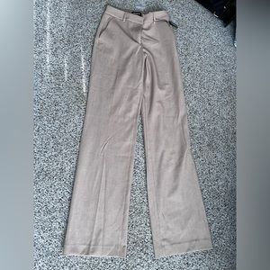 Express NWT high rise khaki trousers 4L